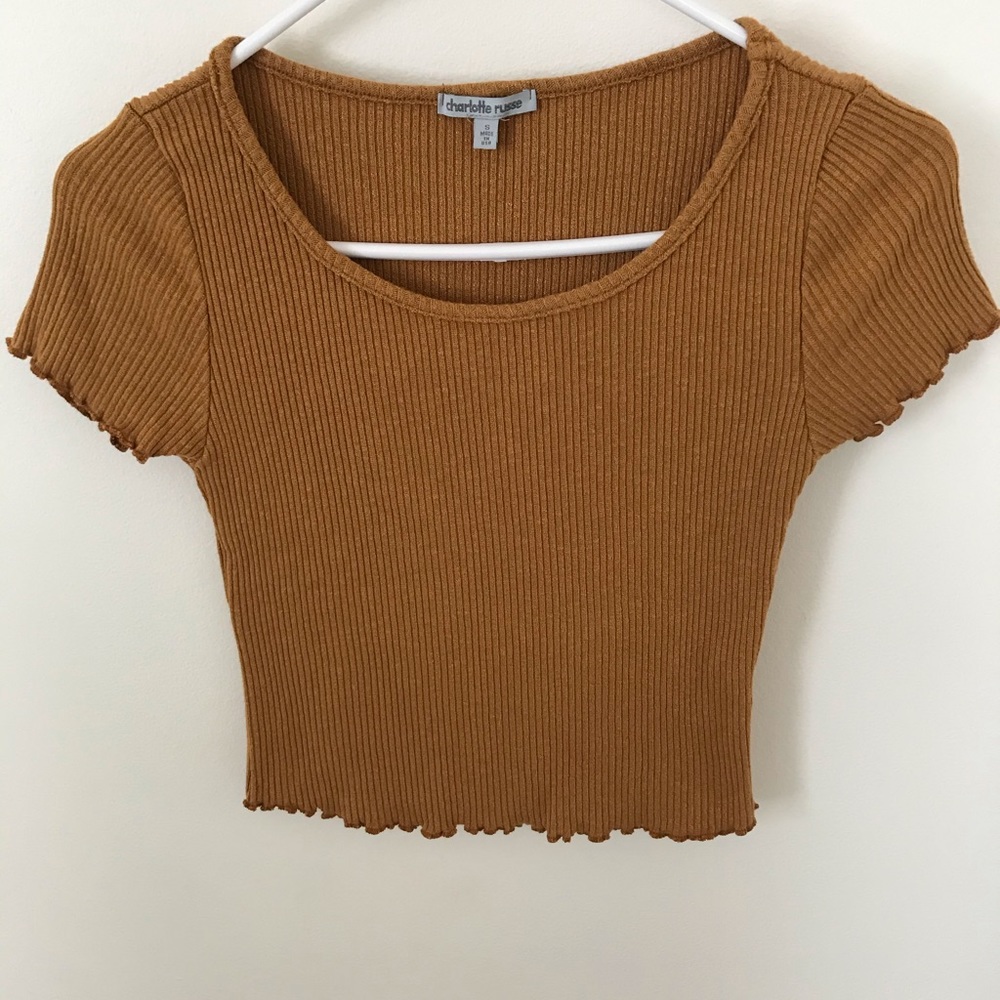 SOFT CROPPED RIBBED TOP NEVER WORN